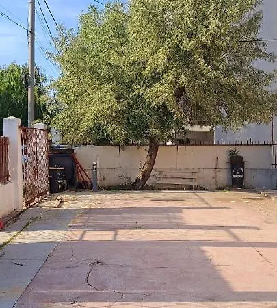 Yellow House Mamaia Nord 펜션