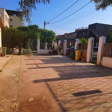 펜션 Yellow House Mamaia Nord