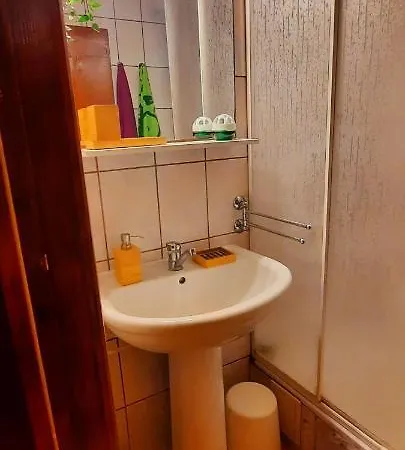 Yellow House Mamaia Nord *