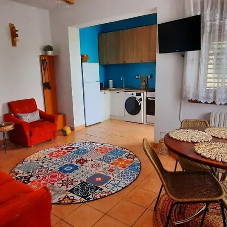 Holiday home Yellow House Mamaia Nord